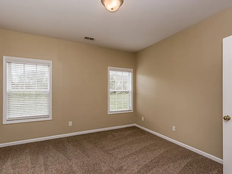 13633 Porter Creek Rd — Photo 16