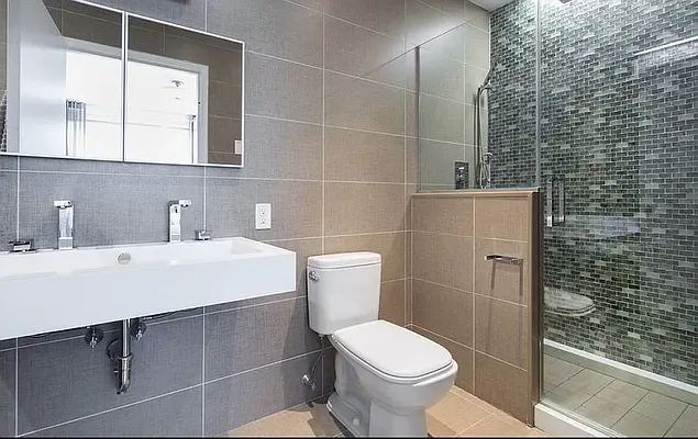 Rented by CiCi Realty Corporation | media 4