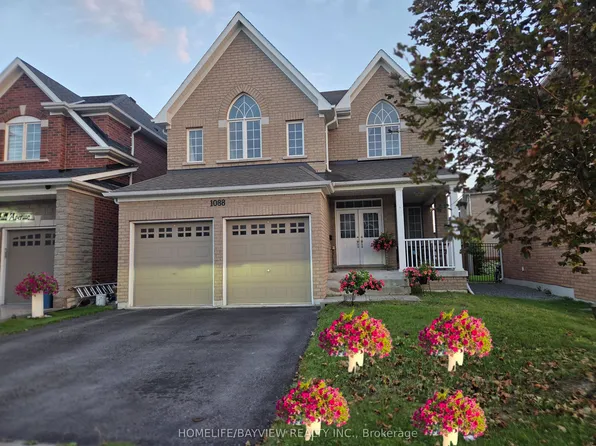 1088 Greenhill Ave, Oshawa, ON L1K 0X6
