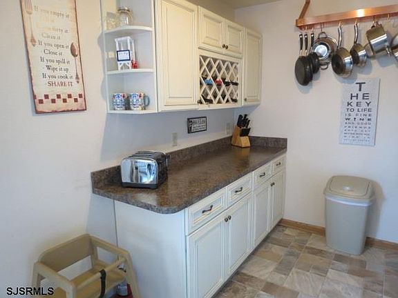 5th image of 2137-63 Asbury Ave #15