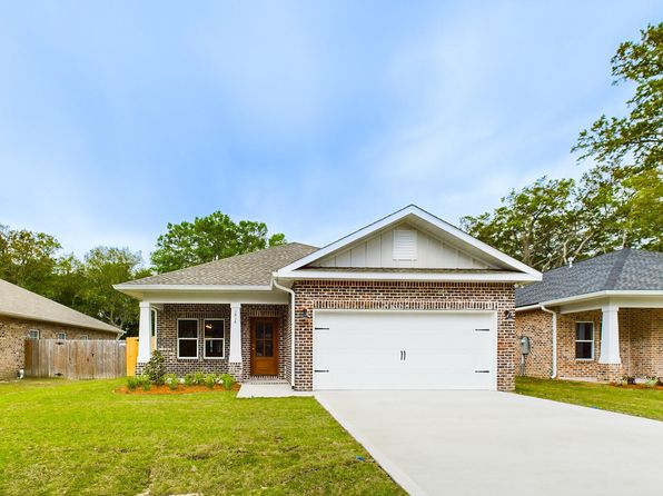 1575 Pine St, Niceville, FL 32578