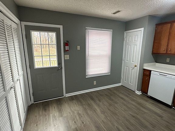 4th image of 2817 Cobalt Dr APT D