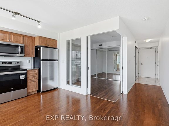 5th image of 209 Fort York Blvd #667