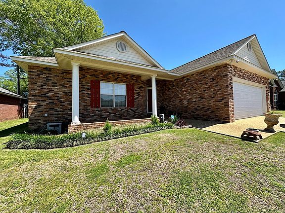 2nd image of 622 Annawood Ln NE
