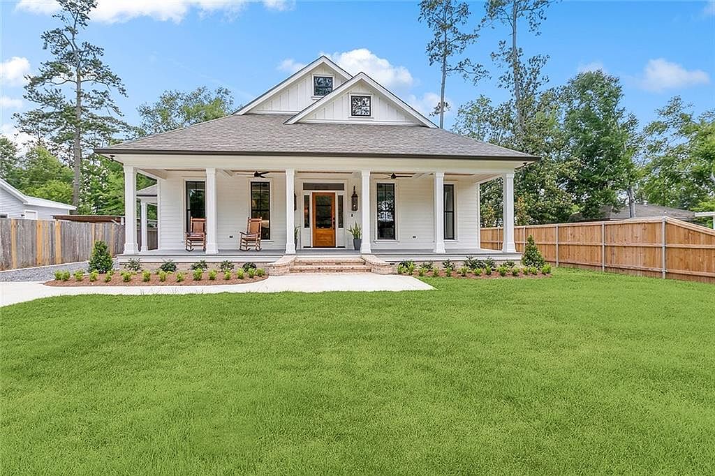 730 Lamarque St Mandeville LA 70448 MLS 2398557 Zillow