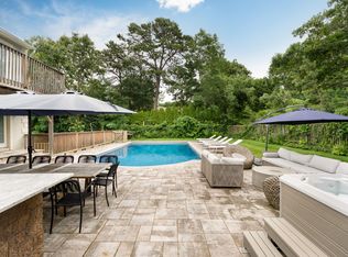 36 Charla Dr, Southampton, NY 11968