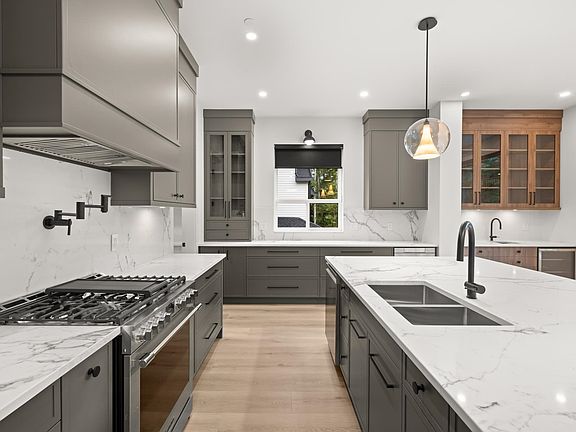 5th image of 12868 Sheldrake Ct