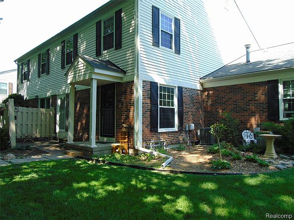 2nd image of 44167 Providence Dr #326