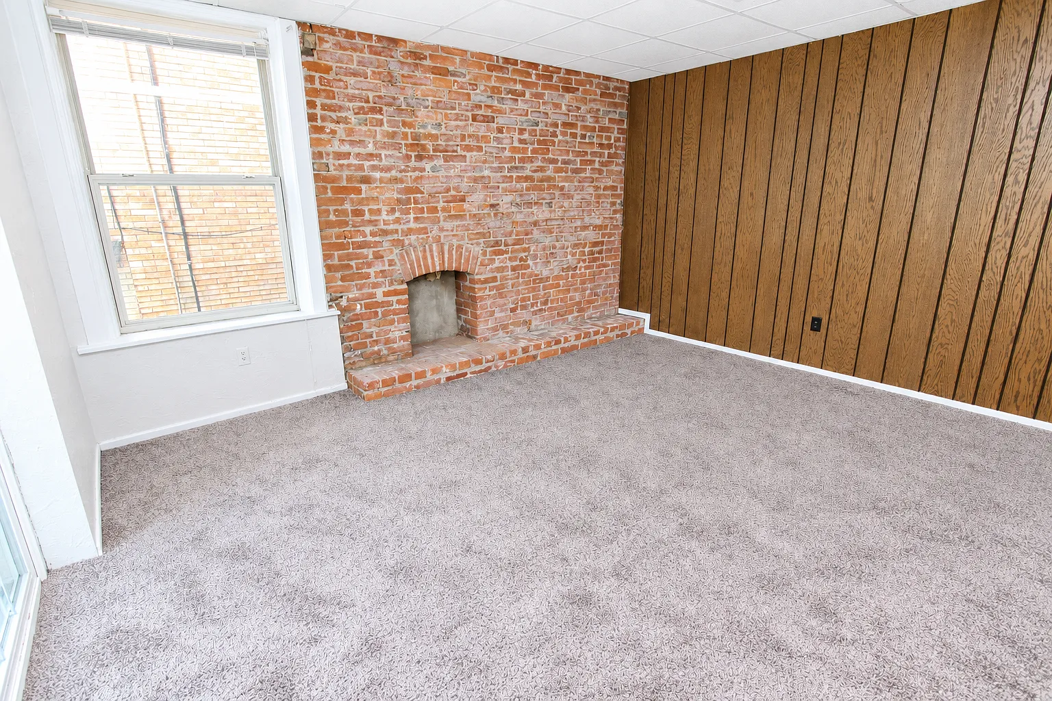 4 bed, 1250 sqft, $2,725 — Photo 2