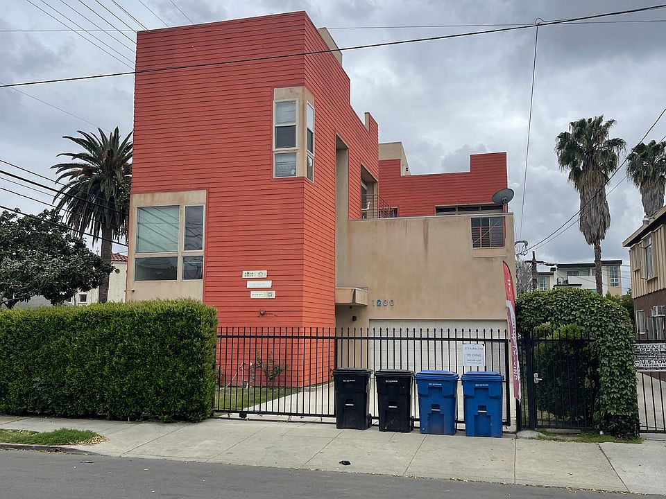 Building Photo 4