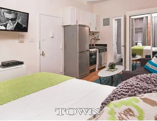 Rented by Town Residential | media 20