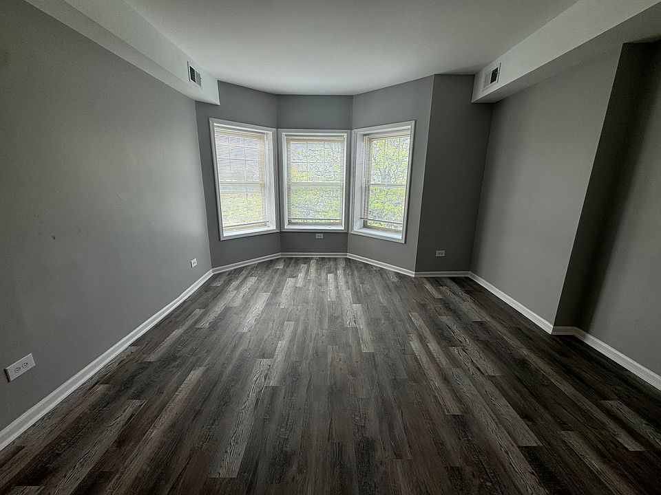 1st image of 5336 W Madison St #2