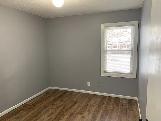 Secondary Bedroom 13'x9'