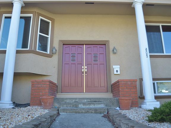 3rd image of 405 Monaco Ave