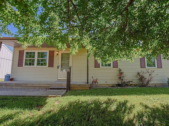 2nd image of 219 Saint Anns Ln