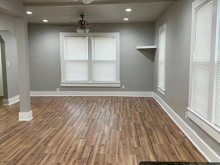 3921 N Youngs Blvd — Photo 5