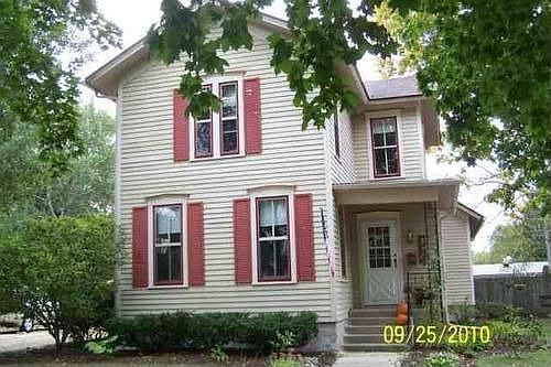 1st image of 318 S 2nd St