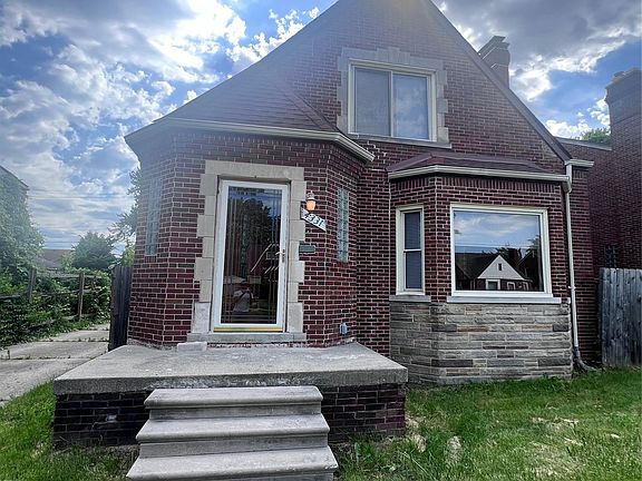 2nd image of 4331 Balfour Rd