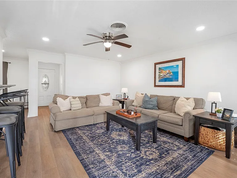 3514 Midwest Dr — Photo 3