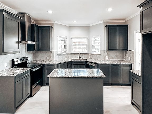 4th image of 7106 Wills Dr