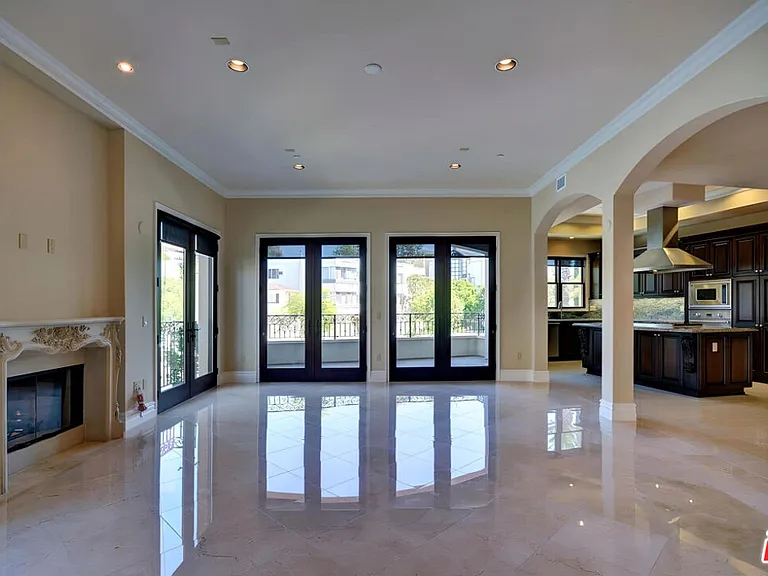 10830 W Massachusetts Ave #201 — Photo 3