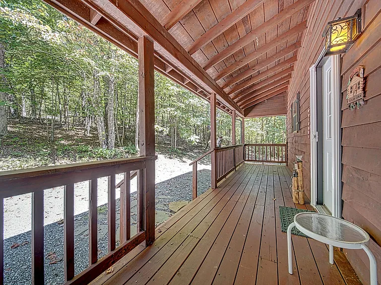 738 Laurel Hill Rd — Photo 31