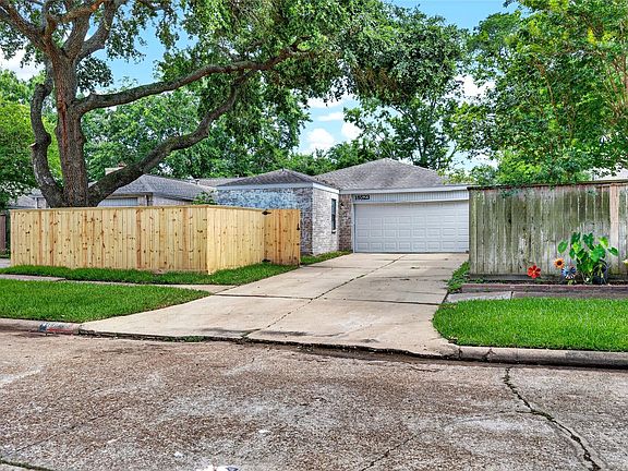 4th image of 18523 Denise Dale Ln
