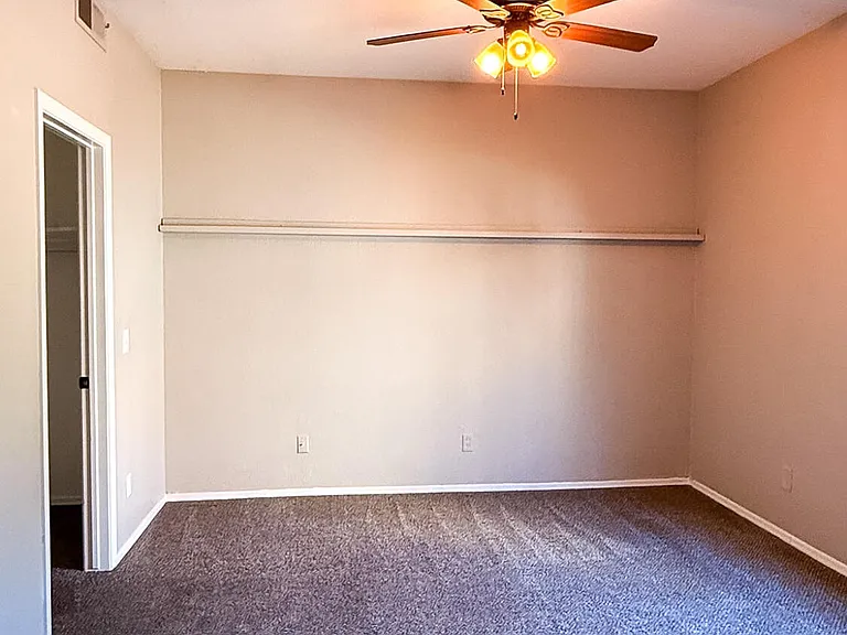 500 N Roosevelt Ave #46 — Photo 29