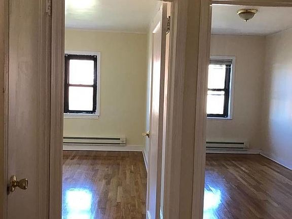4th image of 30-48 42nd St #3