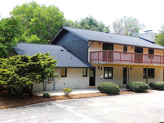 2nd image of 167 Overlook Dr