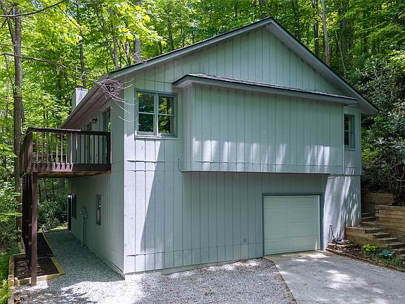 2nd image of 1752 Black Oak Drive