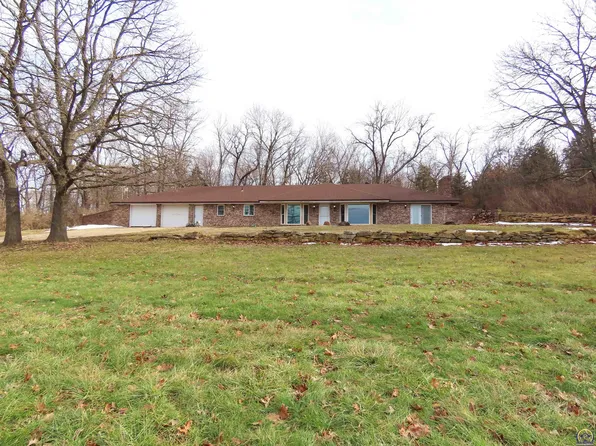 5515 SE 2nd St, Tecumseh, KS 66542