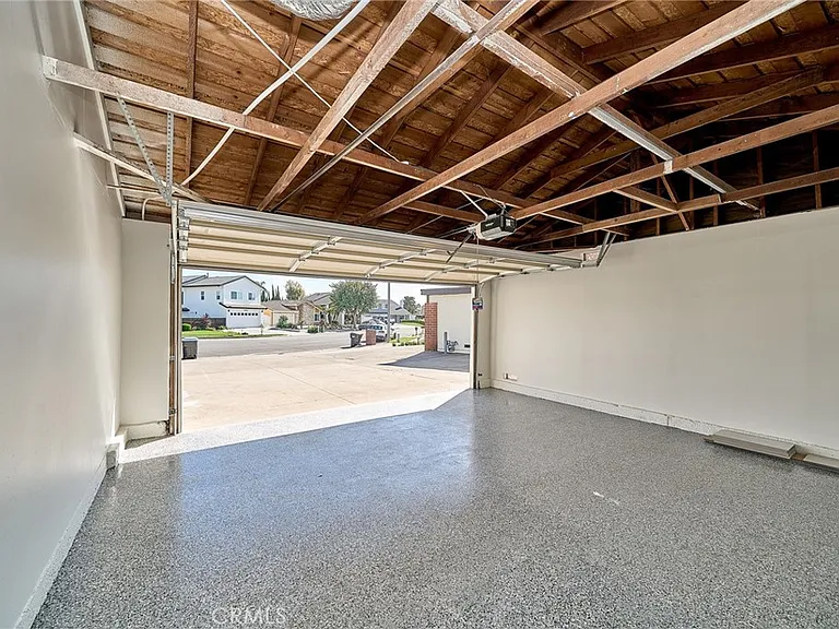 15061 Talley St — Photo 29