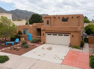 13712 Vic Rd NE, Albuquerque, NM 87112