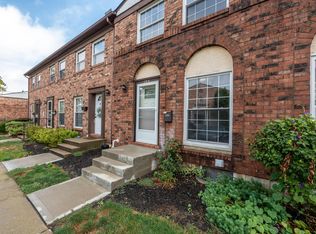 104 Tarryton Ct E #8-D, Columbus, OH 43228