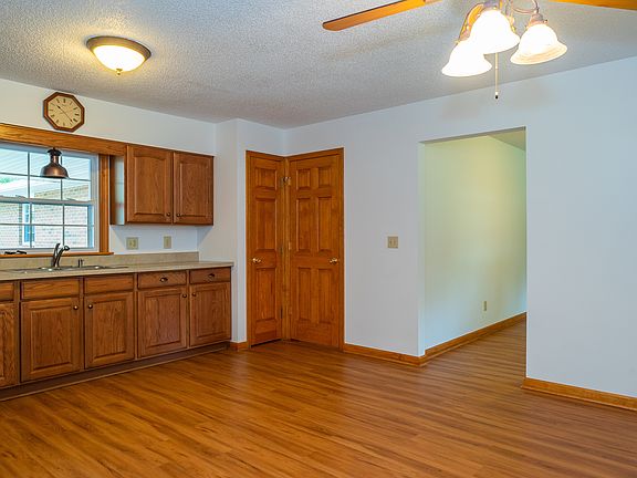 4th image of 6189 Paullin Dr