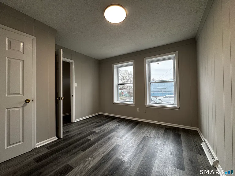45-51 Cowles St #45 — Photo 22