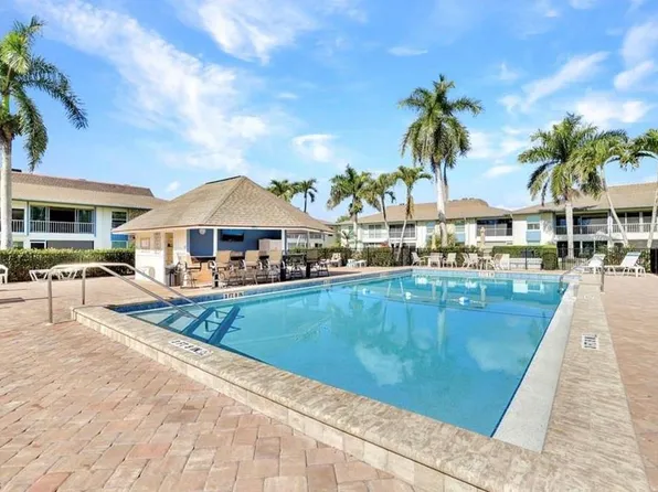 325 Charlemagne BLVD #A206, NAPLES, FL 34112