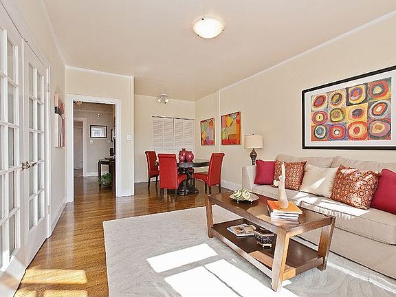 4th image of 1435 Bay St APT 24