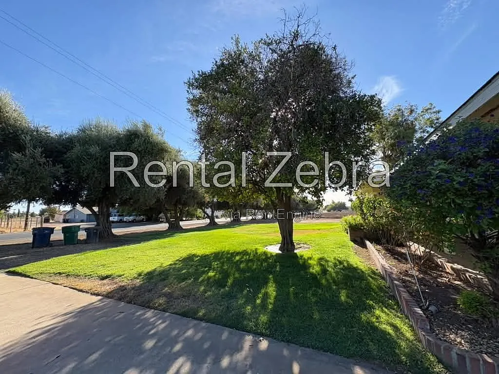2 bed, 2.5 bath, 1000 sqft, $1,800 — Photo 2