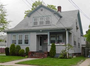 53 Lexington Ave, Cranston, RI 02910