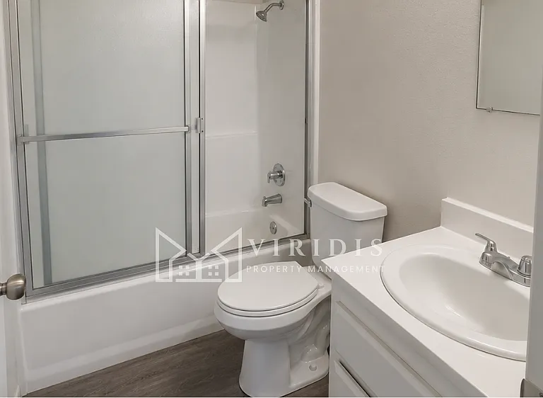 2203 Rounds St — Photo 8