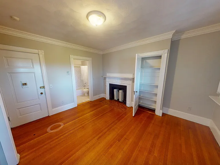 45-47 Baystate Rd — Photo 4
