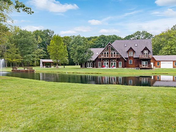 9th image of 5063 McClintocksburg Rd
