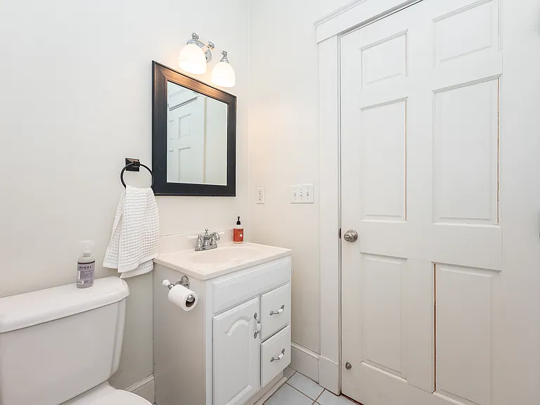 301 Richards Ave — Photo 21