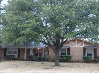 3933 Ridgeoak Way, Farmers Branch, TX 75244