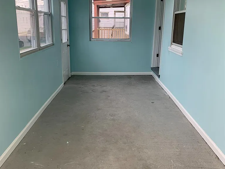 47 Holly St #2 — Photo 18