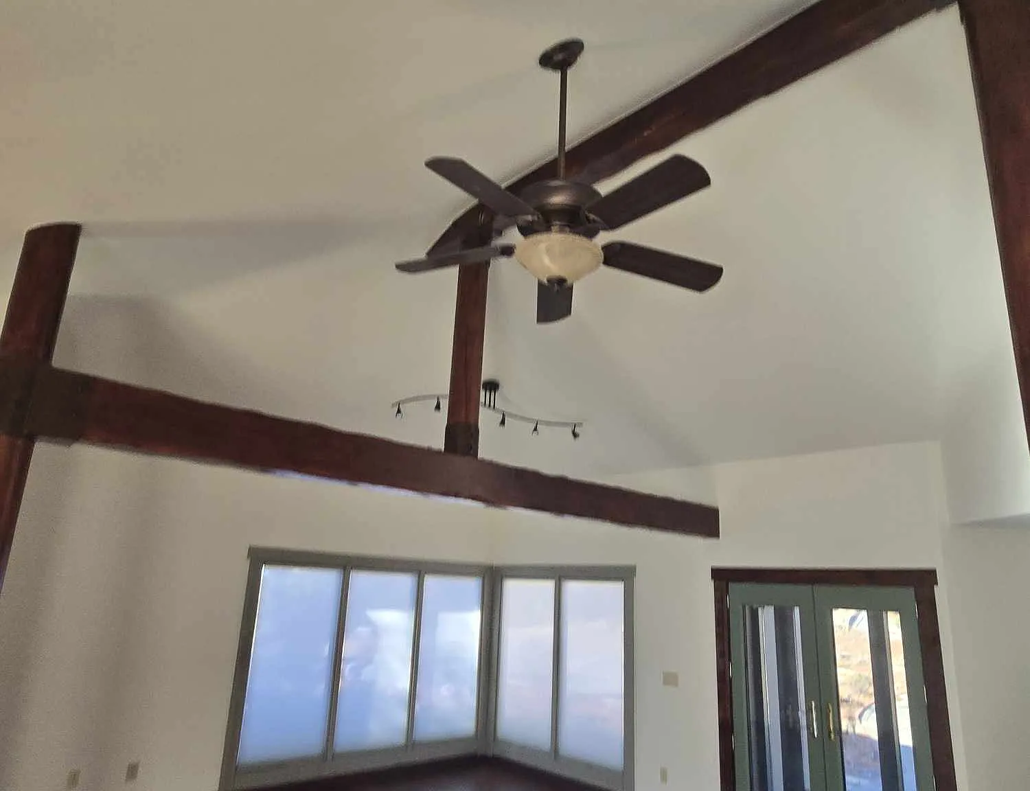 1 bed, $2,600 — Photo 4