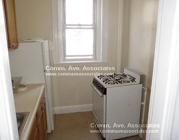 165 Kelton St #22 — Photo 3
