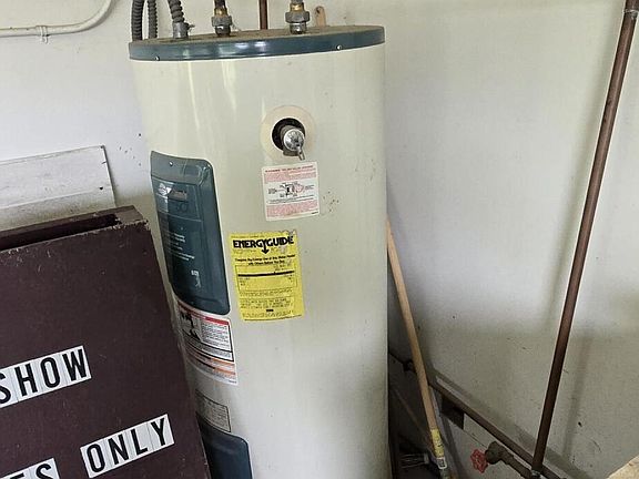 4th image of 500 W Home St